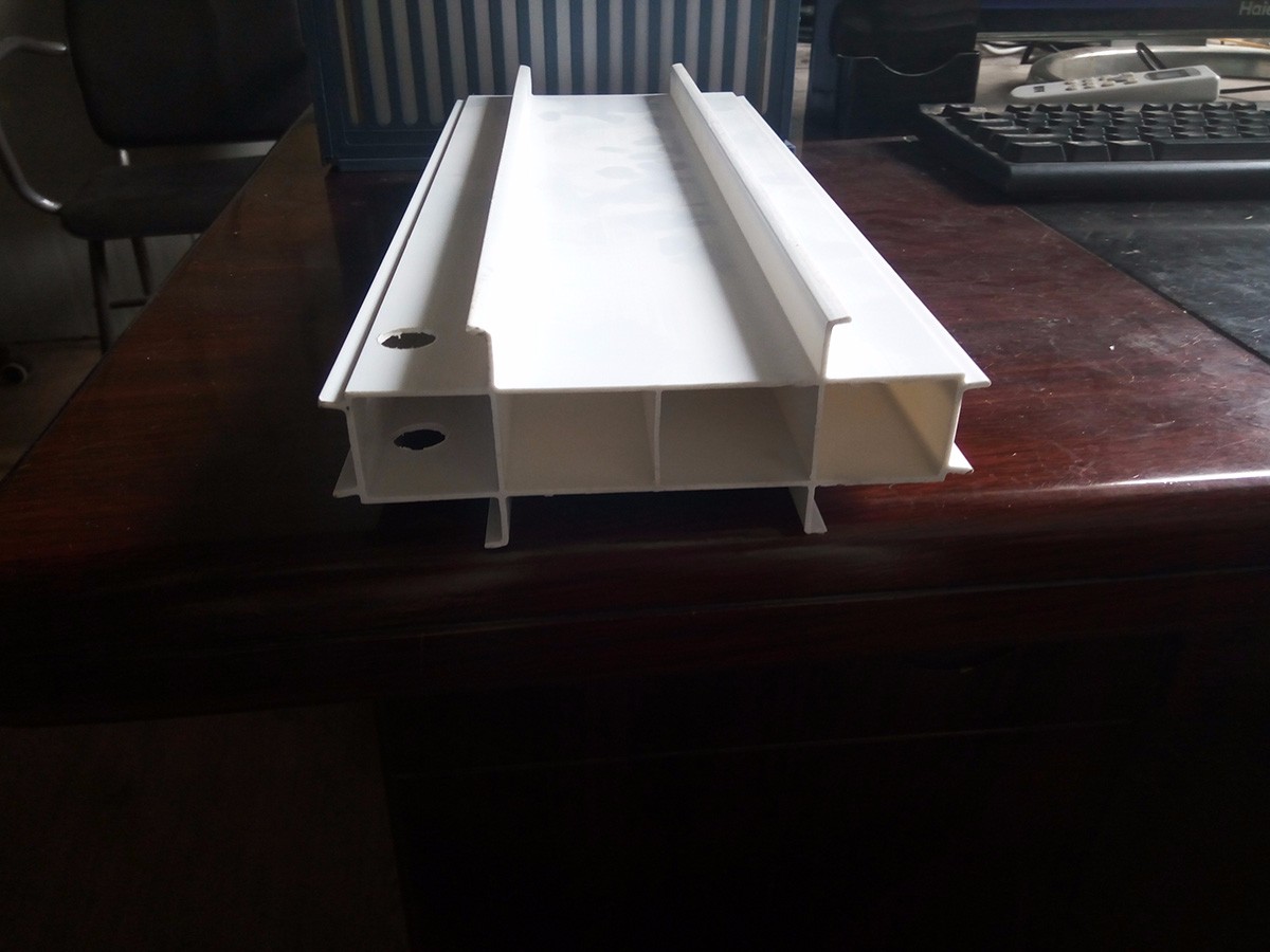 洛阳立面拉缝板 (1)150MM宽拉缝板